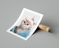 Plakat PORTRET Z KOTEM W CZEPKU Bubble Gum z marginesem