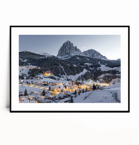 Plakat ZIMOWE MIASTECZKO W GÓRACH poziomy z marginesm.jpg
