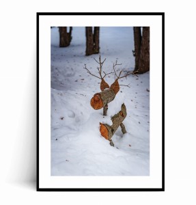 Plakat ZIMOWY JELONEK Z DREWNA