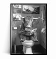 Plakat SZKOCKA KROWA Z GAZETĄ NA WC.jpg